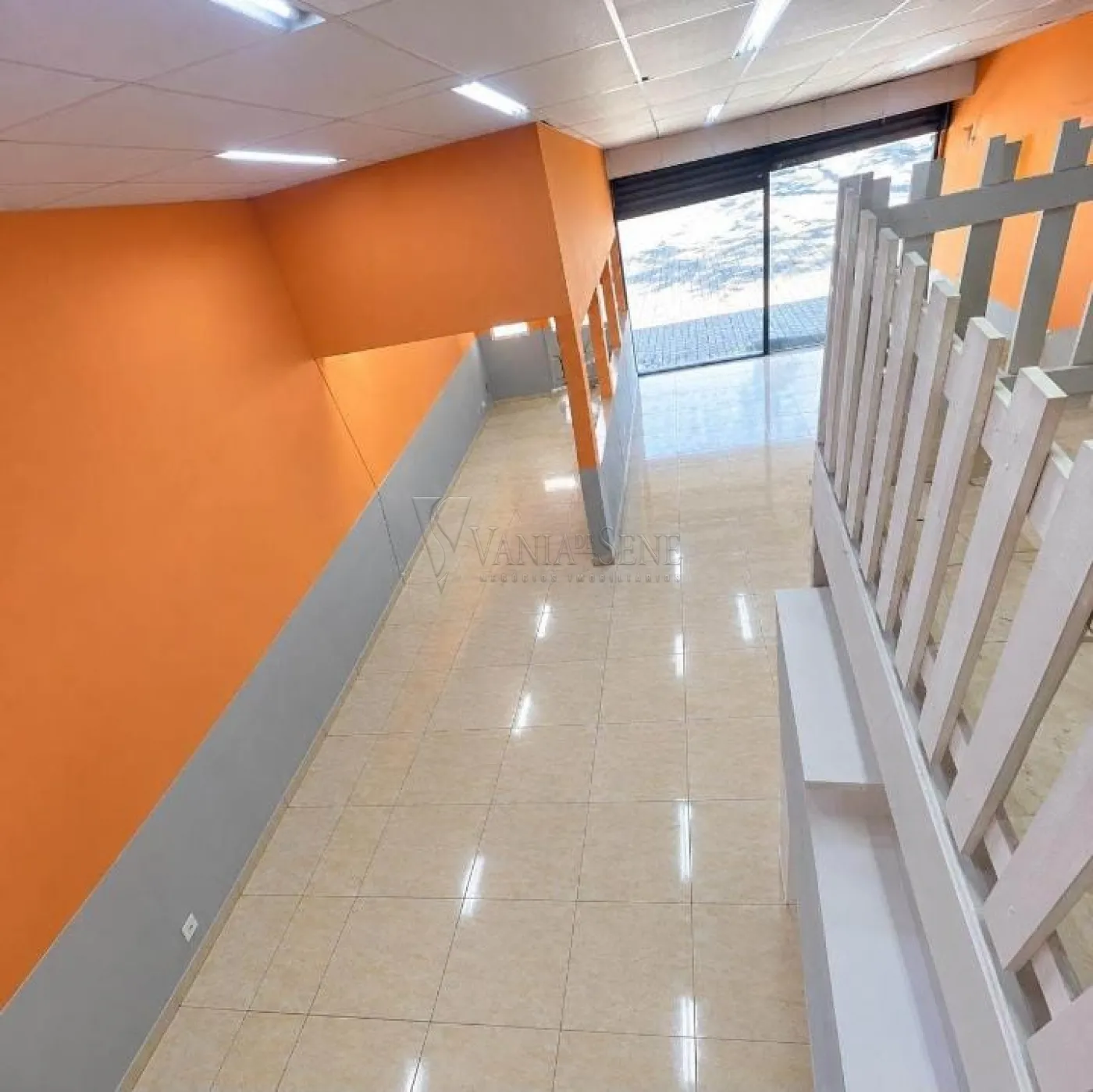 Alugar Comercial / Ponto Comercial em S&atilde;o Jos&eacute; dos Campos R$ 6.000,00 - Foto 2