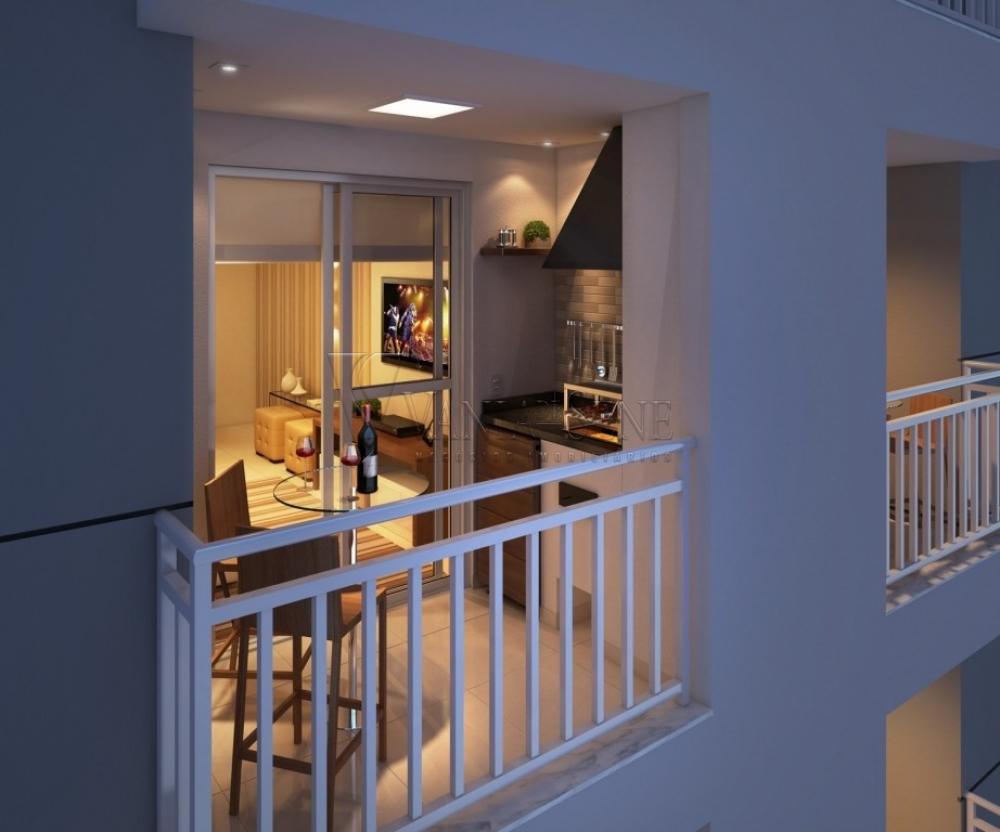 Comprar Apartamento / Padr&atilde;o em Taubat&eacute; R$ 350.000,00 - Foto 18