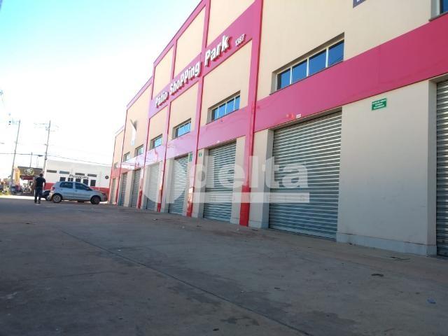 Alugar Loja / Padr&atilde;o em Uberl&acirc;ndia R$ 1.500,00 - Foto 2