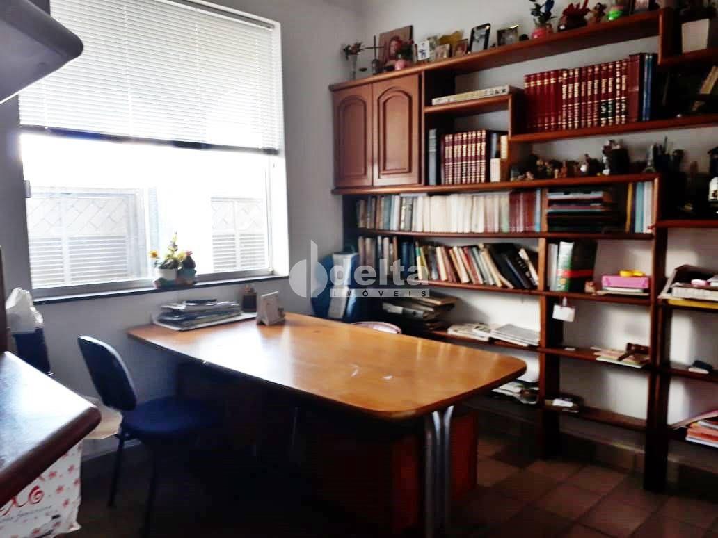 Comprar Casa Residencial / Padr&atilde;o em Uberl&acirc;ndia R$ 1.500.000,00 - Foto 8