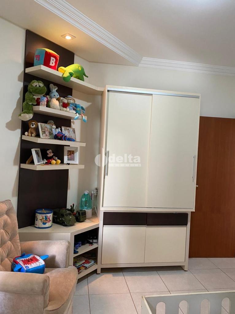 Comprar Casa Residencial / Padr&atilde;o em Uberl&acirc;ndia R$ 1.300.000,00 - Foto 21