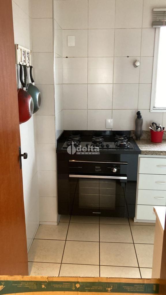Comprar Apartamento / Padr&atilde;o em Uberl&acirc;ndia R$ 400.000,00 - Foto 7