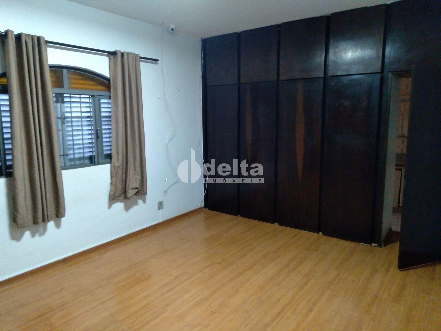 Comprar Casa Residencial / Padr&atilde;o em Uberl&acirc;ndia R$ 850.000,00 - Foto 17