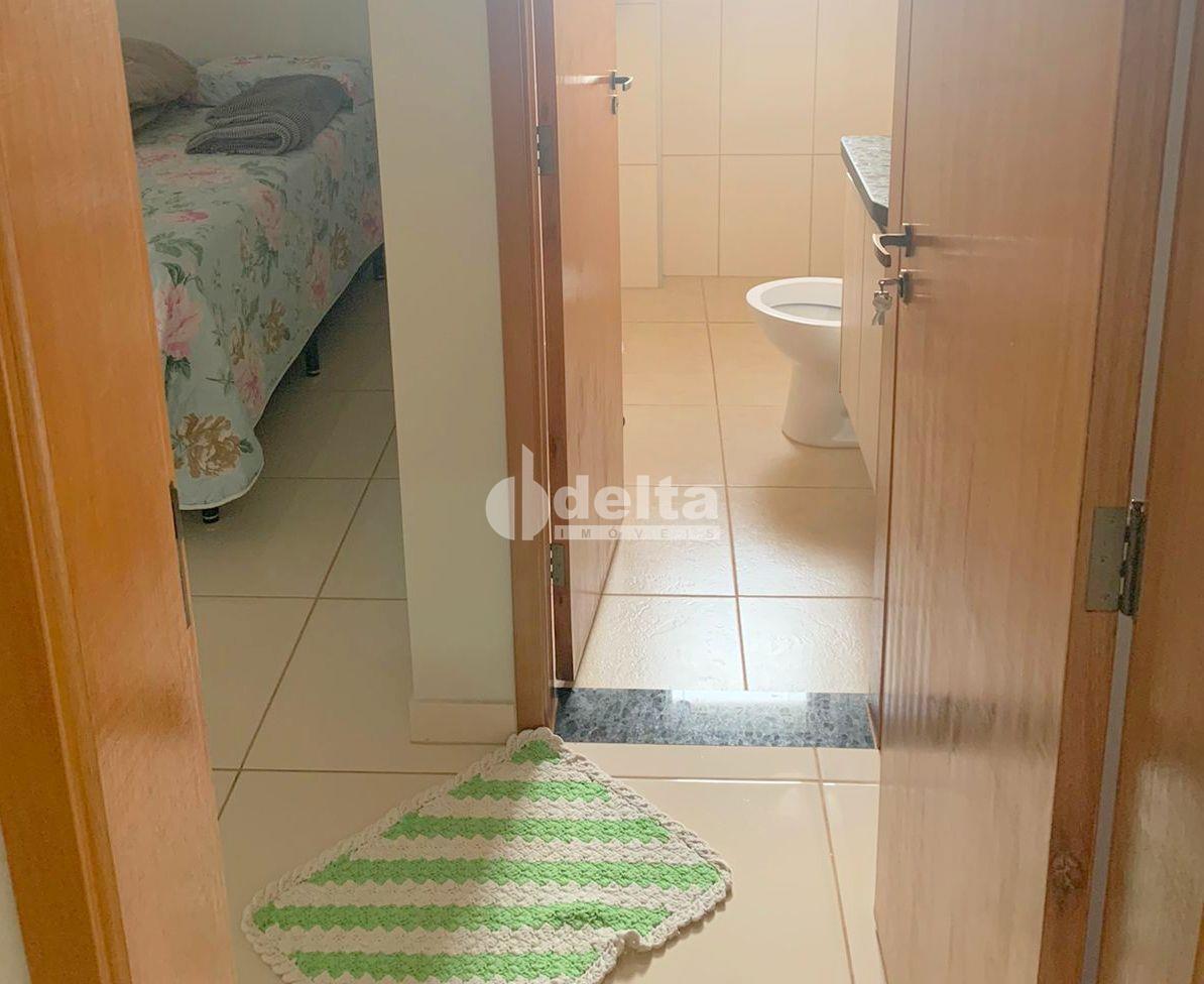 Comprar Apartamento / Padr&atilde;o em Uberl&acirc;ndia R$ 270.000,00 - Foto 8