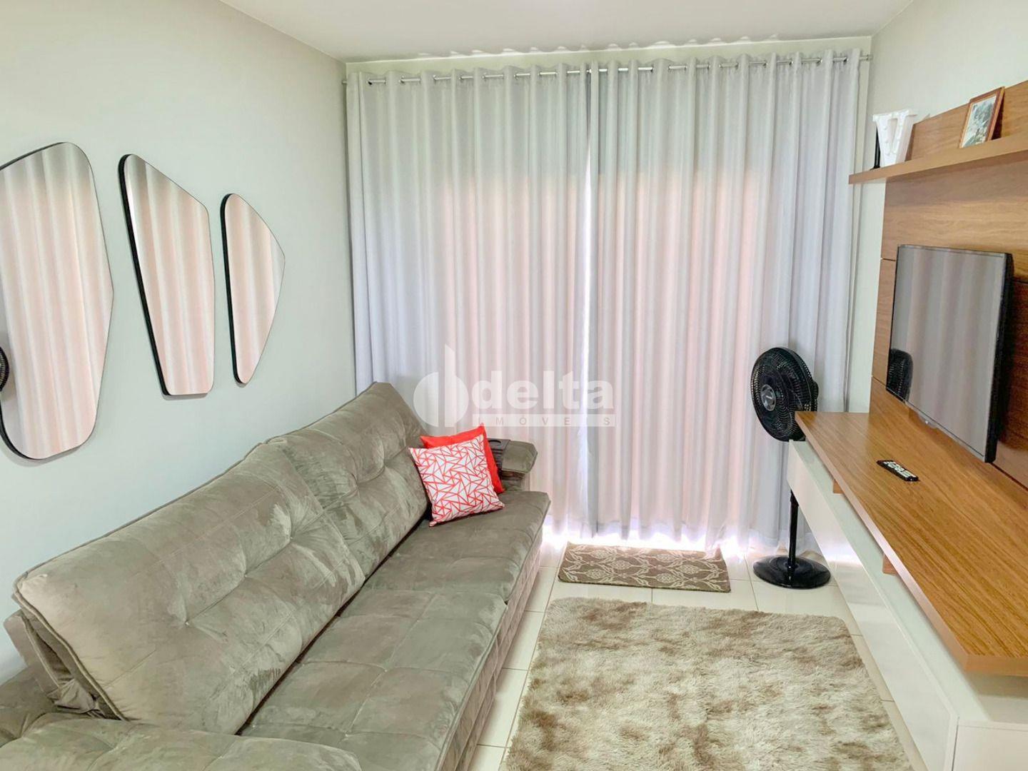 Comprar Apartamento / Padr&atilde;o em Uberl&acirc;ndia R$ 270.000,00 - Foto 2