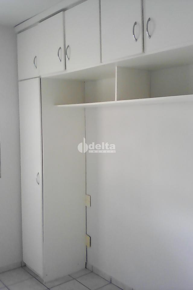 Alugar Apartamento / Padr&atilde;o em Uberl&acirc;ndia R$ 1.400,00 - Foto 7