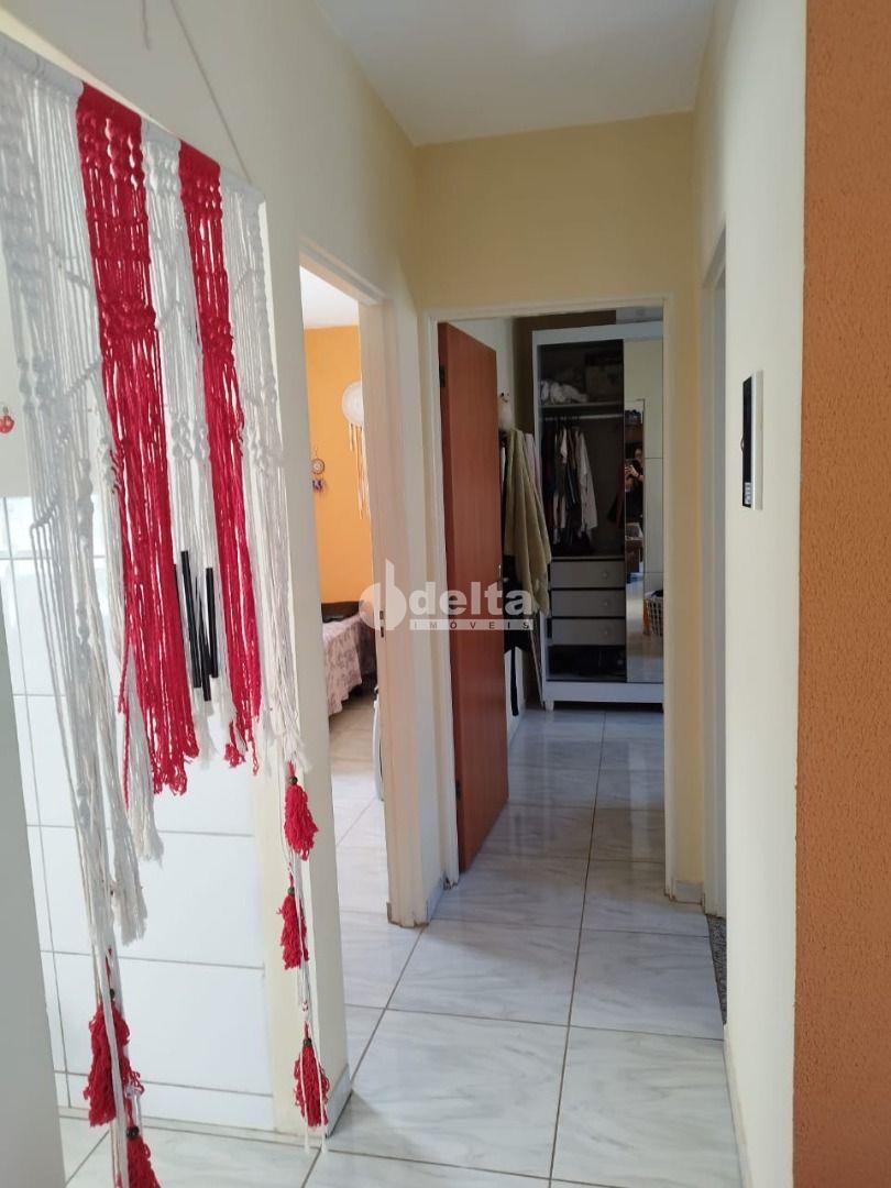 Comprar Casa Residencial / Padr&atilde;o em Uberl&acirc;ndia R$ 160.000,00 - Foto 3