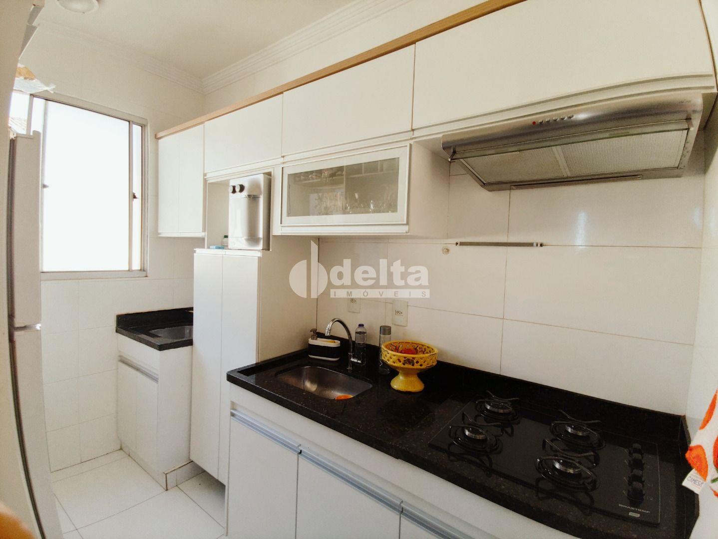 Comprar Apartamento / Padr&atilde;o em Uberl&acirc;ndia R$ 200.000,00 - Foto 12