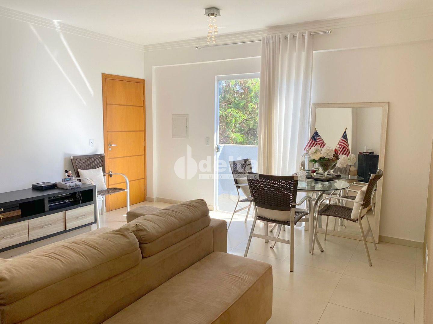 Comprar Apartamento / Padr&atilde;o em Uberl&acirc;ndia R$ 360.000,00 - Foto 3