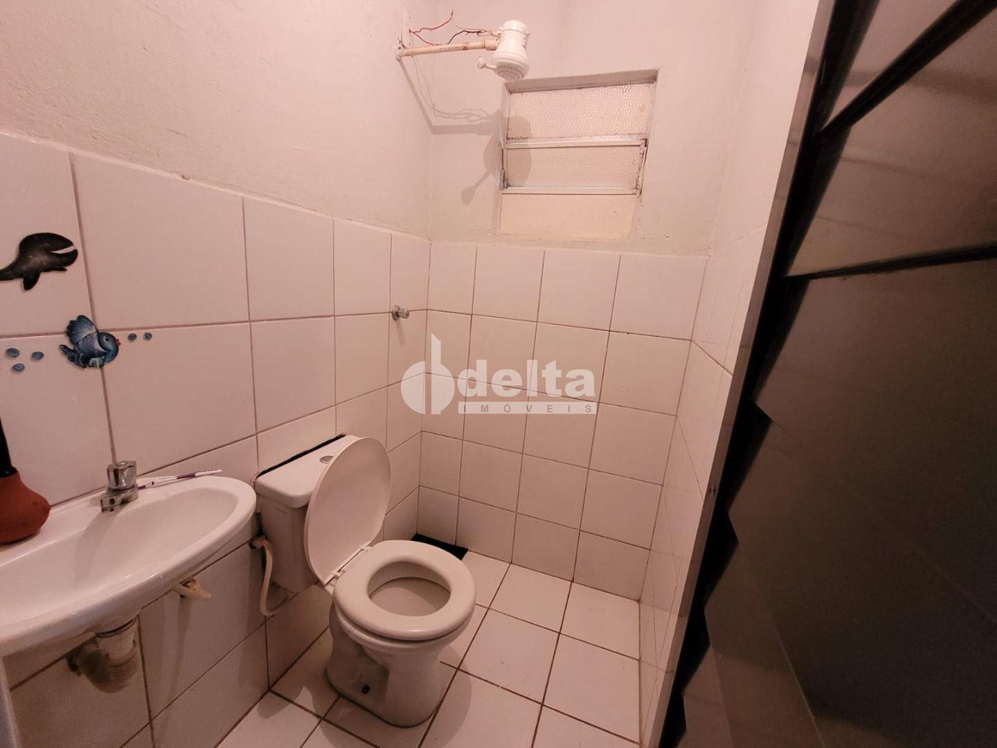 Comprar Casa Residencial / Padr&atilde;o em Uberl&acirc;ndia R$ 250.000,00 - Foto 5