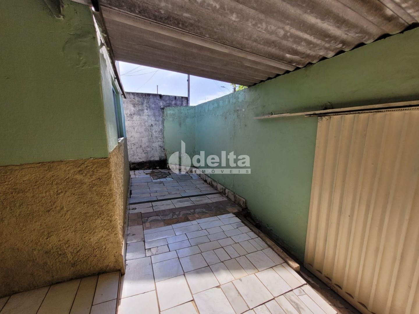 Comprar Casa Residencial / Padr&atilde;o em Uberl&acirc;ndia R$ 250.000,00 - Foto 14