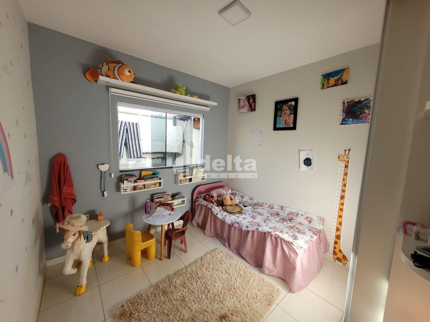 Comprar Casa Residencial / Padr&atilde;o em Uberl&acirc;ndia R$ 600.000,00 - Foto 8