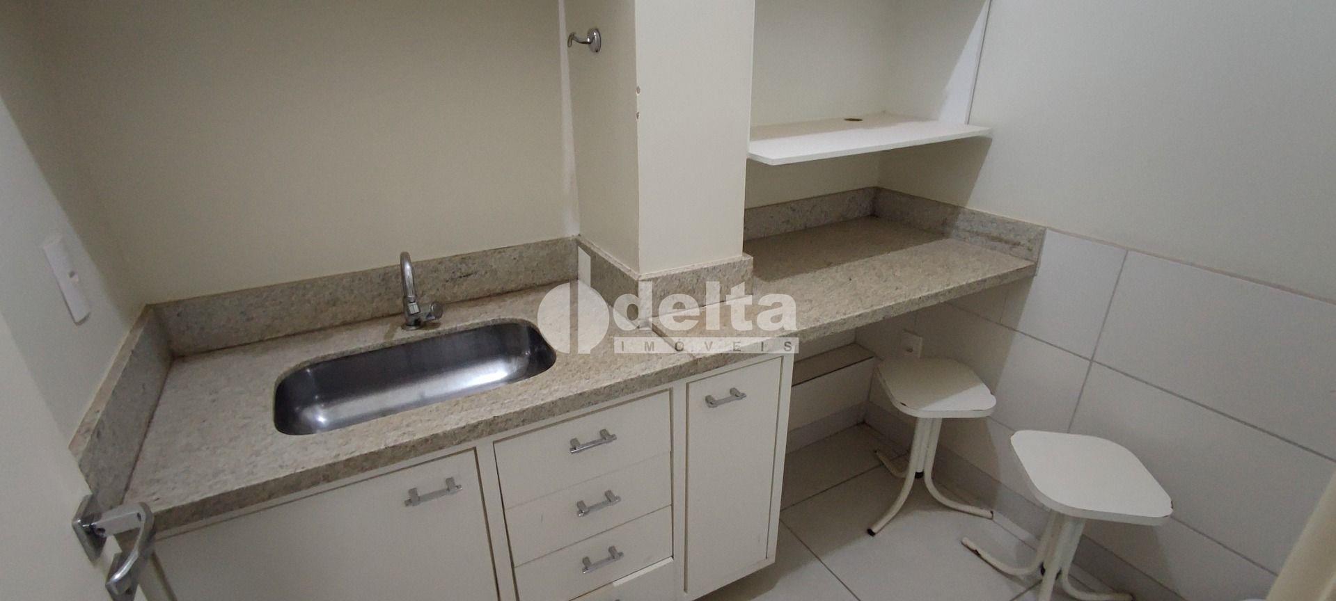 Comprar Pr&eacute;dio / Padr&atilde;o em Uberl&acirc;ndia R$ 1.400.000,00 - Foto 17