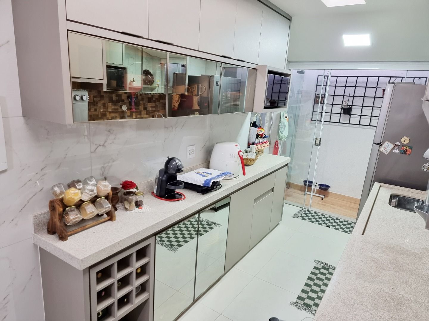 Alugar Casa Residencial / Padr&atilde;o em Uberl&acirc;ndia R$ 3.700,00 - Foto 9