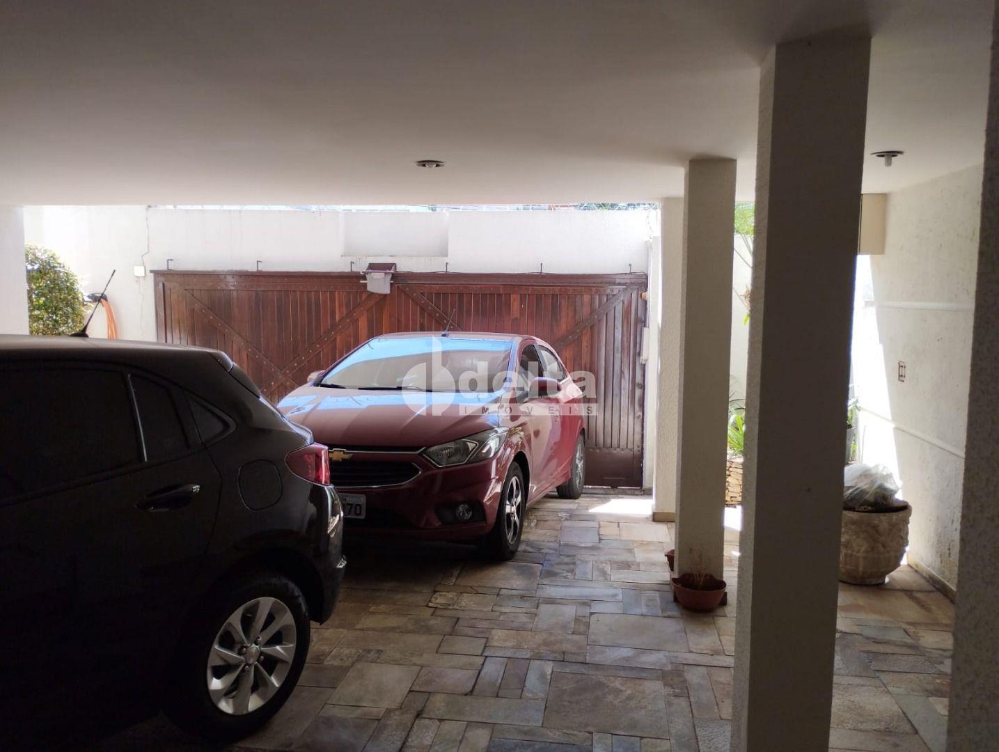 Alugar Casa Residencial / Padr&atilde;o em Uberl&acirc;ndia R$ 5.000,00 - Foto 24