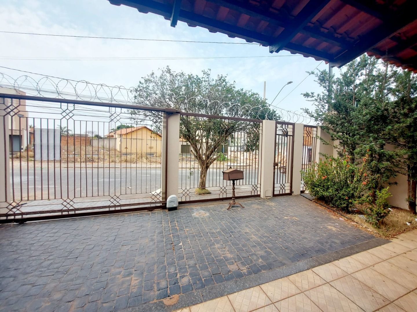 Alugar Casa Residencial / Padr&atilde;o em Uberl&acirc;ndia R$ 5.000,00 - Foto 29