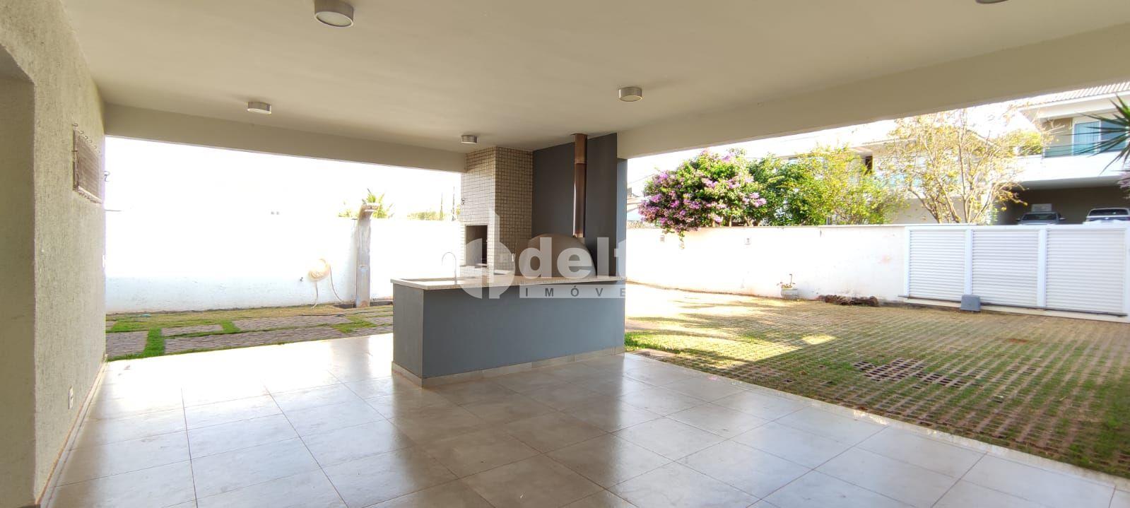 Alugar Casa Residencial / Condom&iacute;nio em Uberl&acirc;ndia R$ 12.000,00 - Foto 15
