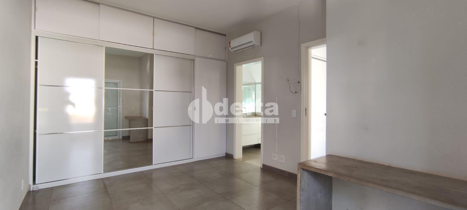 Alugar Casa Residencial / Condom&iacute;nio em Uberl&acirc;ndia R$ 12.000,00 - Foto 5