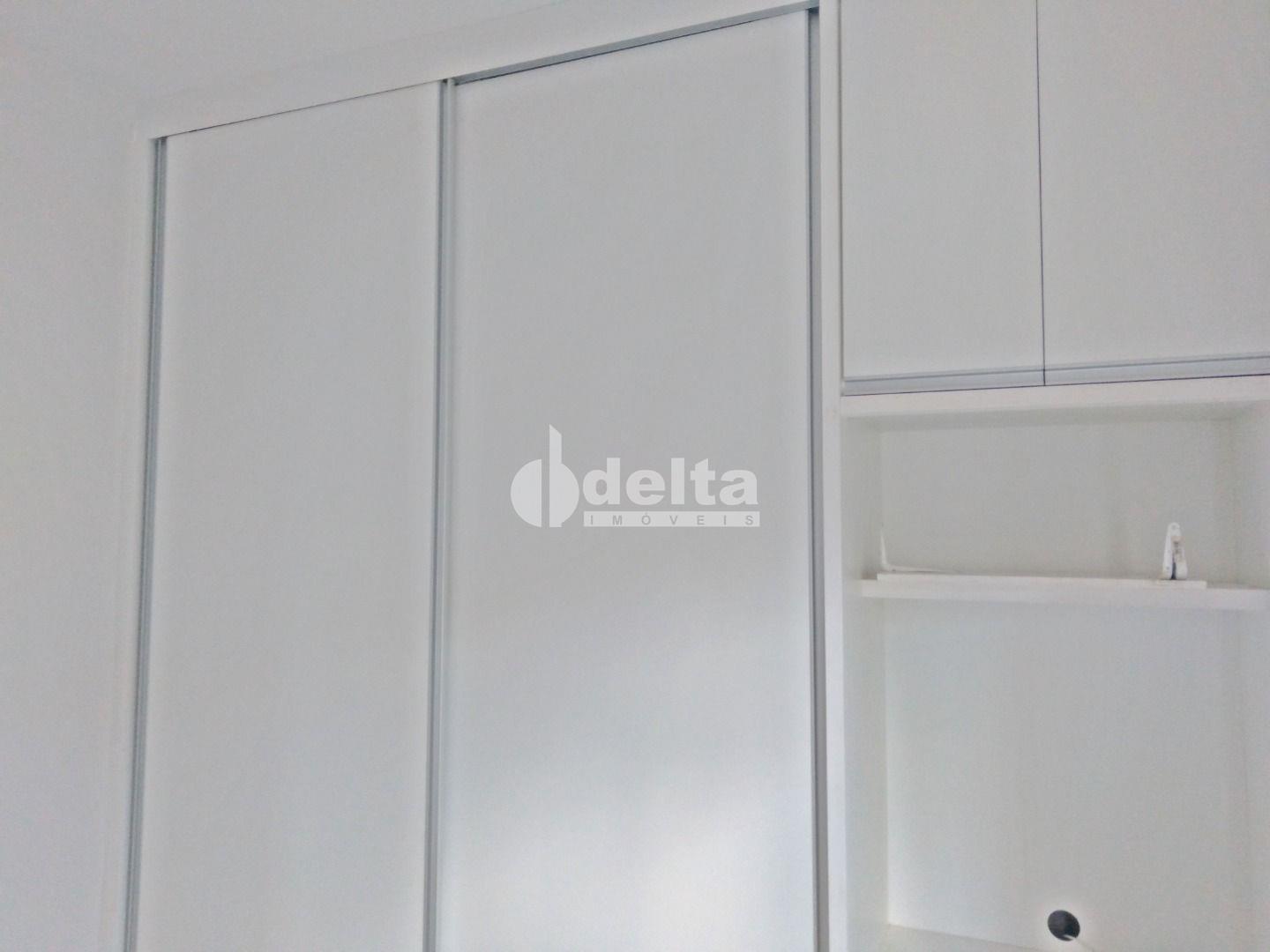 Alugar Apartamento / Padr&atilde;o em Uberl&acirc;ndia R$ 1.400,00 - Foto 7