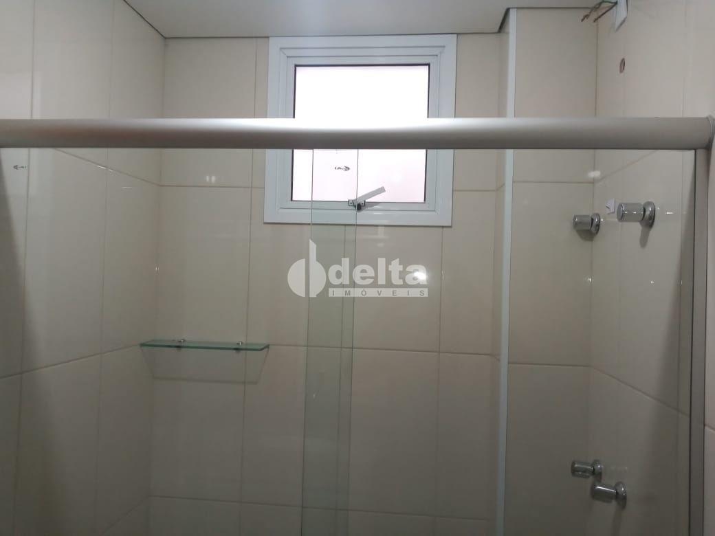 Alugar Apartamento / Padr&atilde;o em Uberl&acirc;ndia R$ 2.500,00 - Foto 18