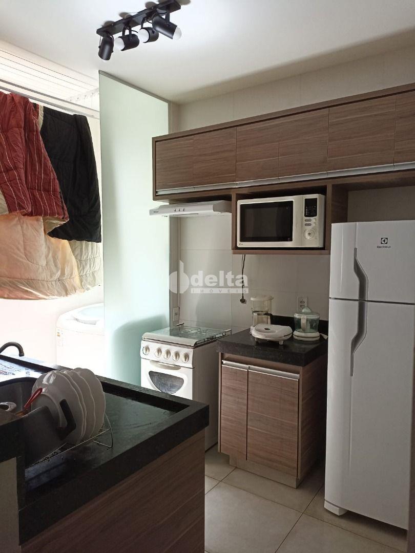 Alugar Apartamento / Padr&atilde;o em Uberl&acirc;ndia R$ 1.200,00 - Foto 5
