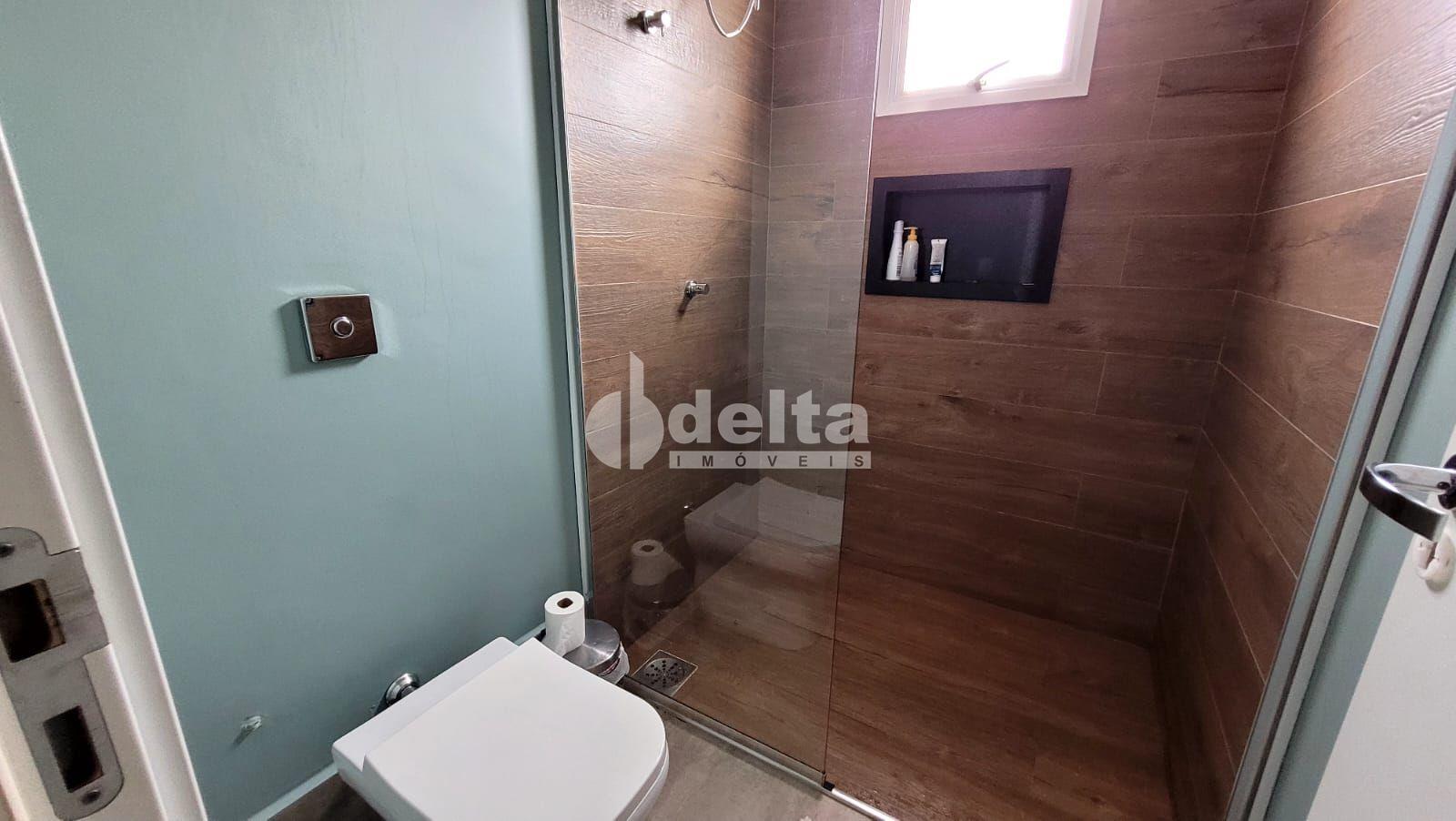 Alugar Apartamento / Padr&atilde;o em Uberl&acirc;ndia R$ 3.900,00 - Foto 10