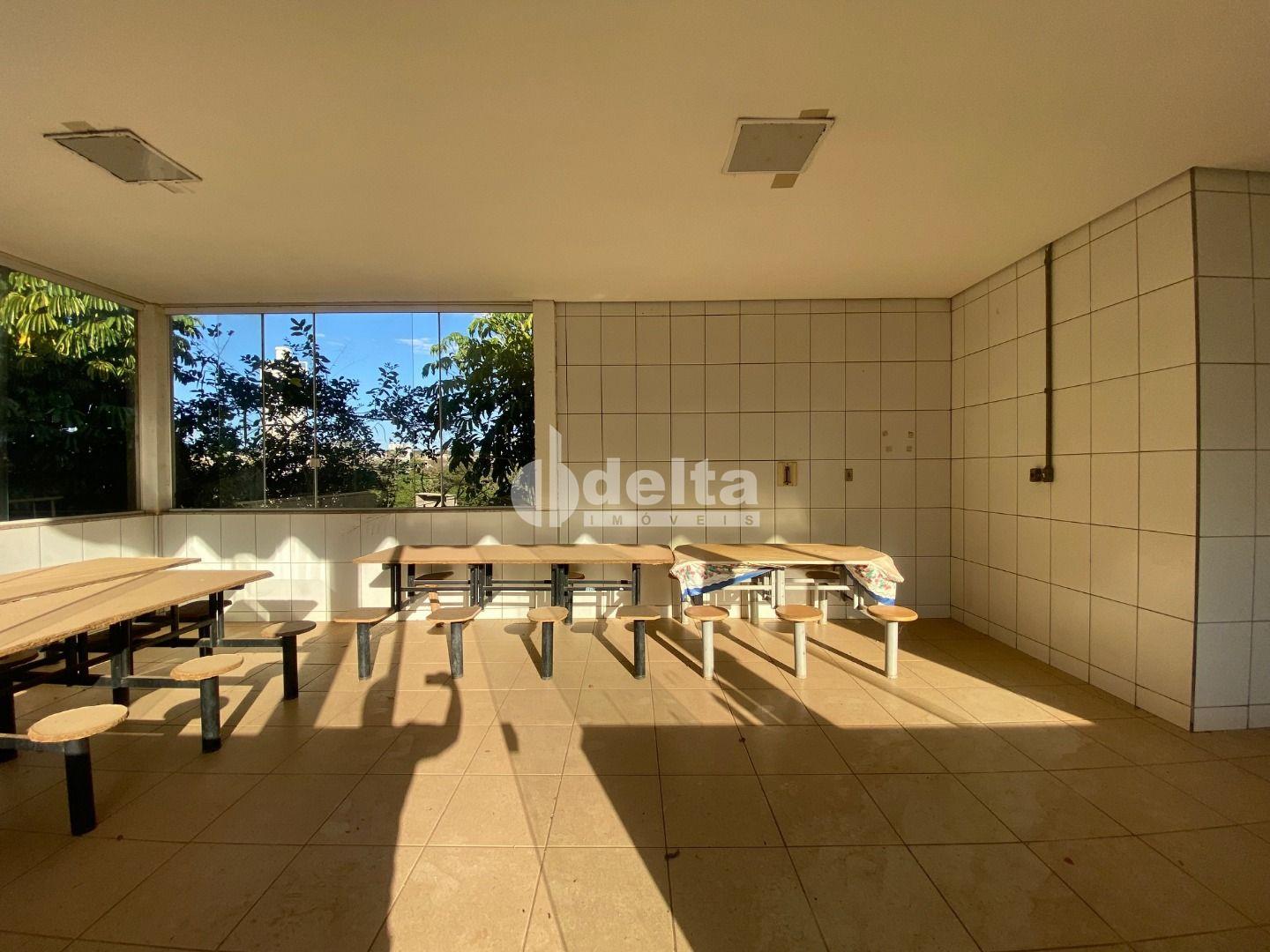 Alugar Galp&atilde;o / Padr&atilde;o em Uberl&acirc;ndia R$ 40.000,00 - Foto 17