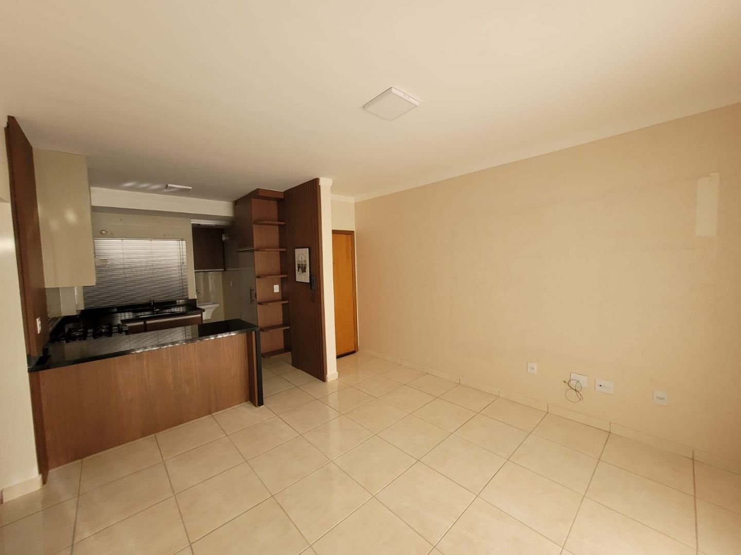 Alugar Apartamento / Padr&atilde;o em Uberl&acirc;ndia R$ 1.300,00 - Foto 2