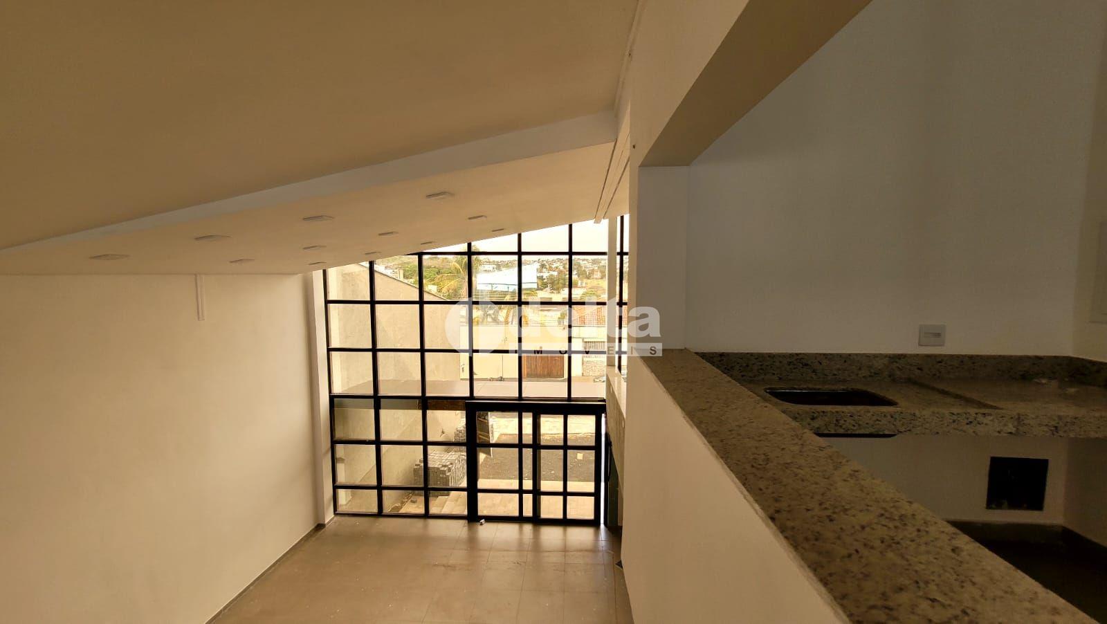 Alugar Casa Comercial / Padr&atilde;o em Uberl&acirc;ndia R$ 75.000,00 - Foto 4