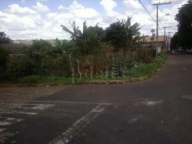 Comprar Terreno / Padr&atilde;o em Uberl&acirc;ndia R$ 450.000,00 - Foto 3