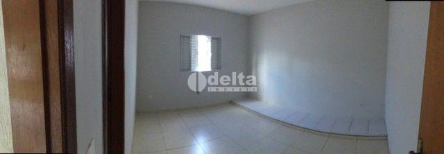 Comprar Casa Residencial / Padr&atilde;o em Uberl&acirc;ndia R$ 480.000,00 - Foto 1
