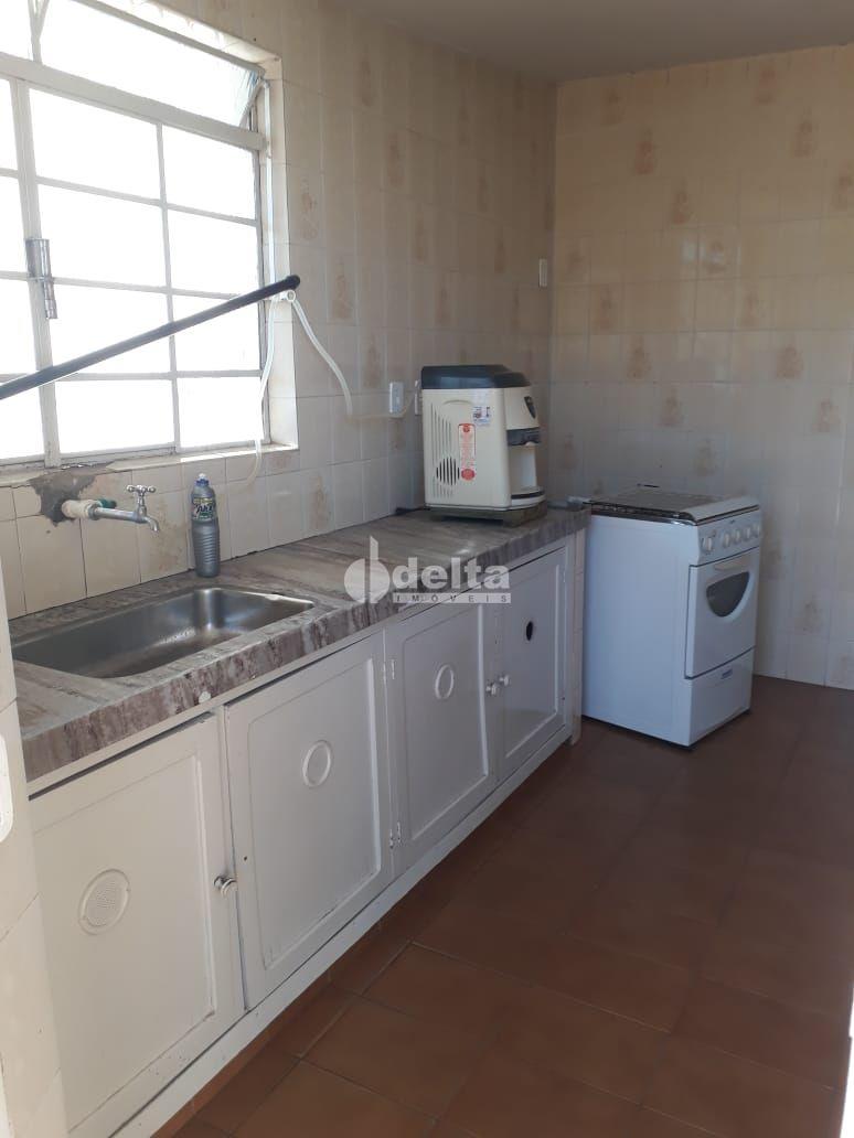 Comprar Casa Residencial / Padr&atilde;o em Uberl&acirc;ndia R$ 700.000,00 - Foto 7