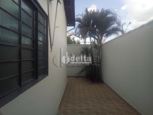 Comprar Casa Residencial / Padr&atilde;o em Uberl&acirc;ndia R$ 680.000,00 - Foto 15