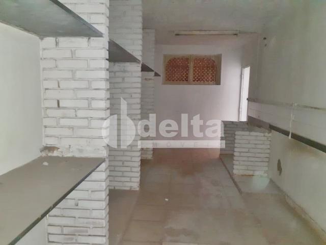 Alugar Galp&atilde;o / Padr&atilde;o em Uberl&acirc;ndia R$ 3.000,00 - Foto 7