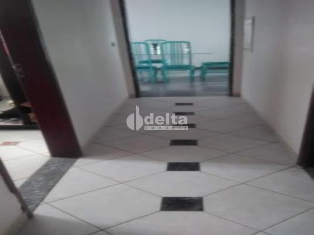 Comprar Casa Residencial / Padr&atilde;o em Uberl&acirc;ndia R$ 1.200.000,00 - Foto 5