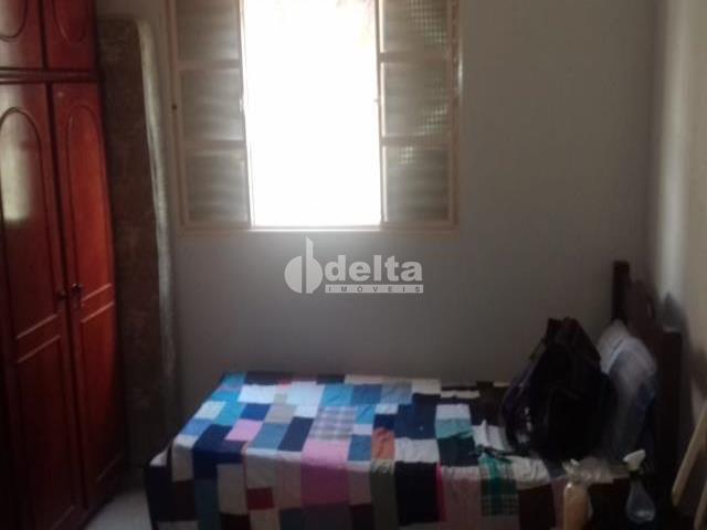 Comprar Casa Residencial / Padr&atilde;o em Uberl&acirc;ndia R$ 450.000,00 - Foto 8