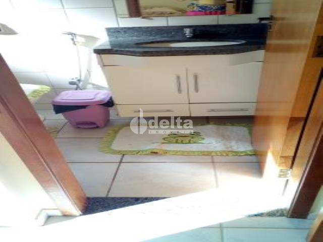 Comprar Apartamento / Padr&atilde;o em Uberl&acirc;ndia R$ 300.000,00 - Foto 17