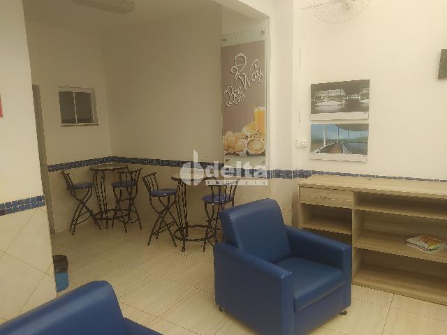 Alugar Sala / Padr&atilde;o em Uberl&acirc;ndia R$ 1.100,00 - Foto 10