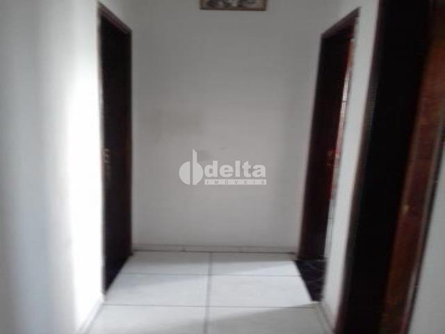 Comprar Apartamento / Padr&atilde;o em Uberl&acirc;ndia R$ 140.000,00 - Foto 7