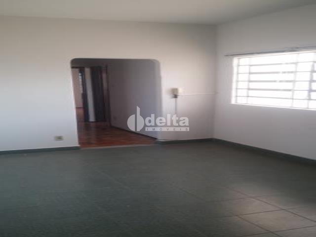 Alugar Apartamento / Padr&atilde;o em Uberl&acirc;ndia R$ 900,00 - Foto 23