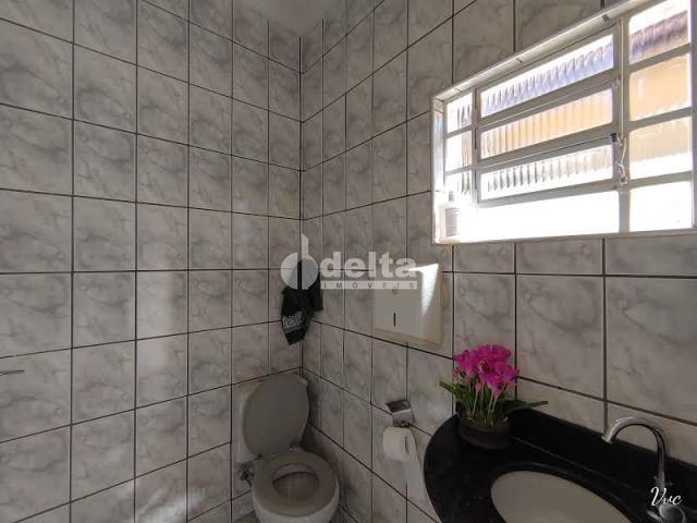 Comprar Casa Residencial / Padr&atilde;o em Uberl&acirc;ndia R$ 480.000,00 - Foto 5