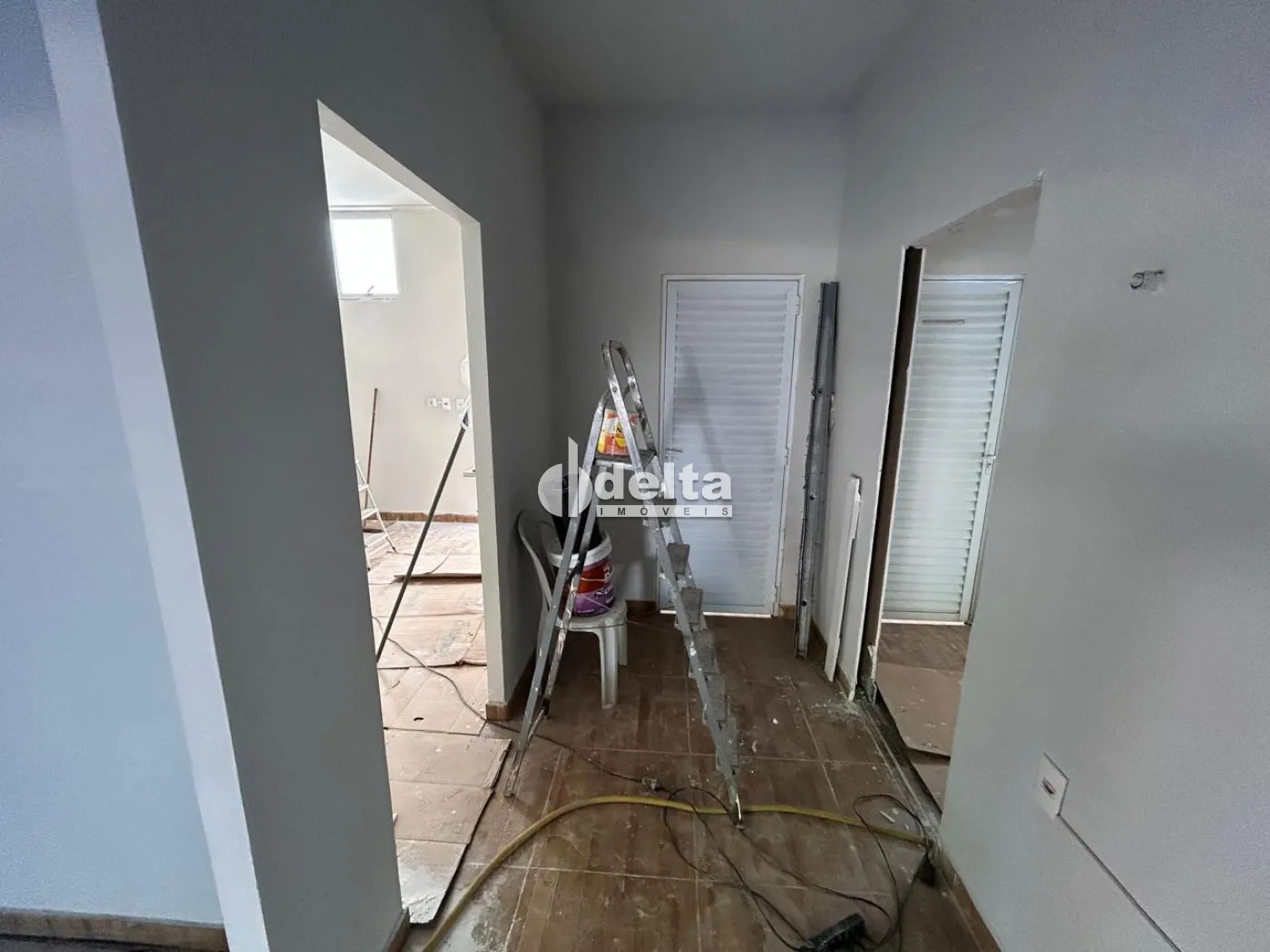 Alugar Loja / Padr&atilde;o em Uberl&acirc;ndia R$ 1.100,00 - Foto 5