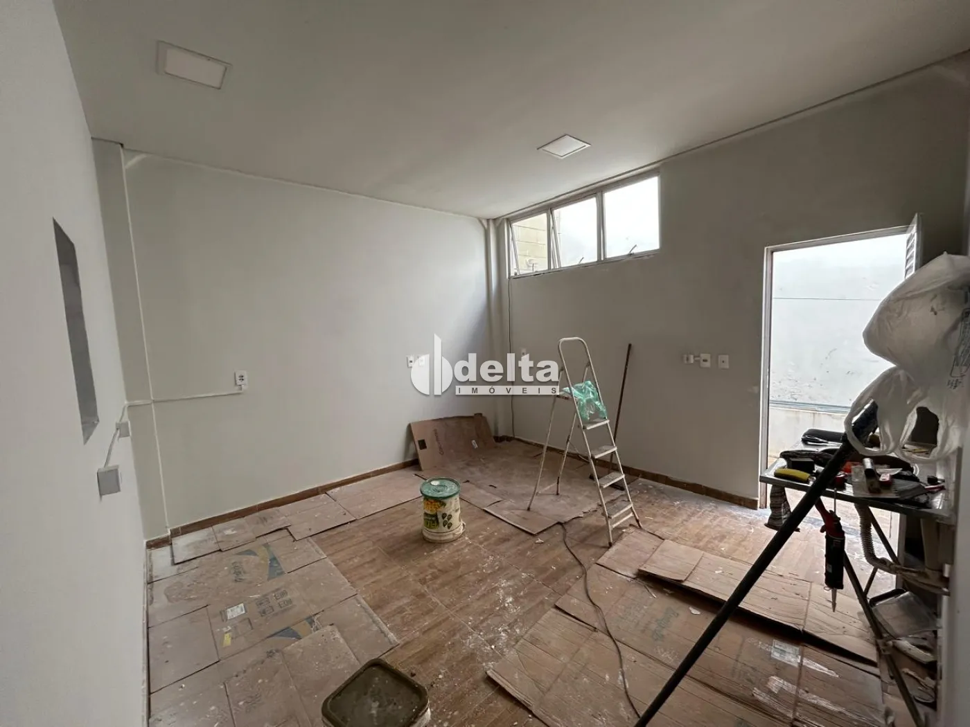 Alugar Loja / Padr&atilde;o em Uberl&acirc;ndia R$ 1.100,00 - Foto 6