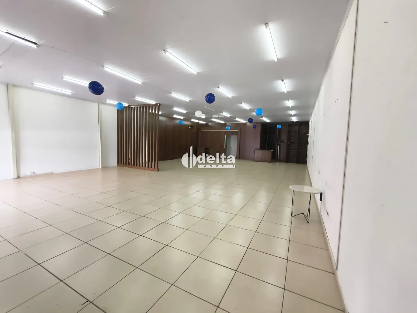 Alugar Loja / Padr&atilde;o em Uberl&acirc;ndia R$ 6.500,00 - Foto 2