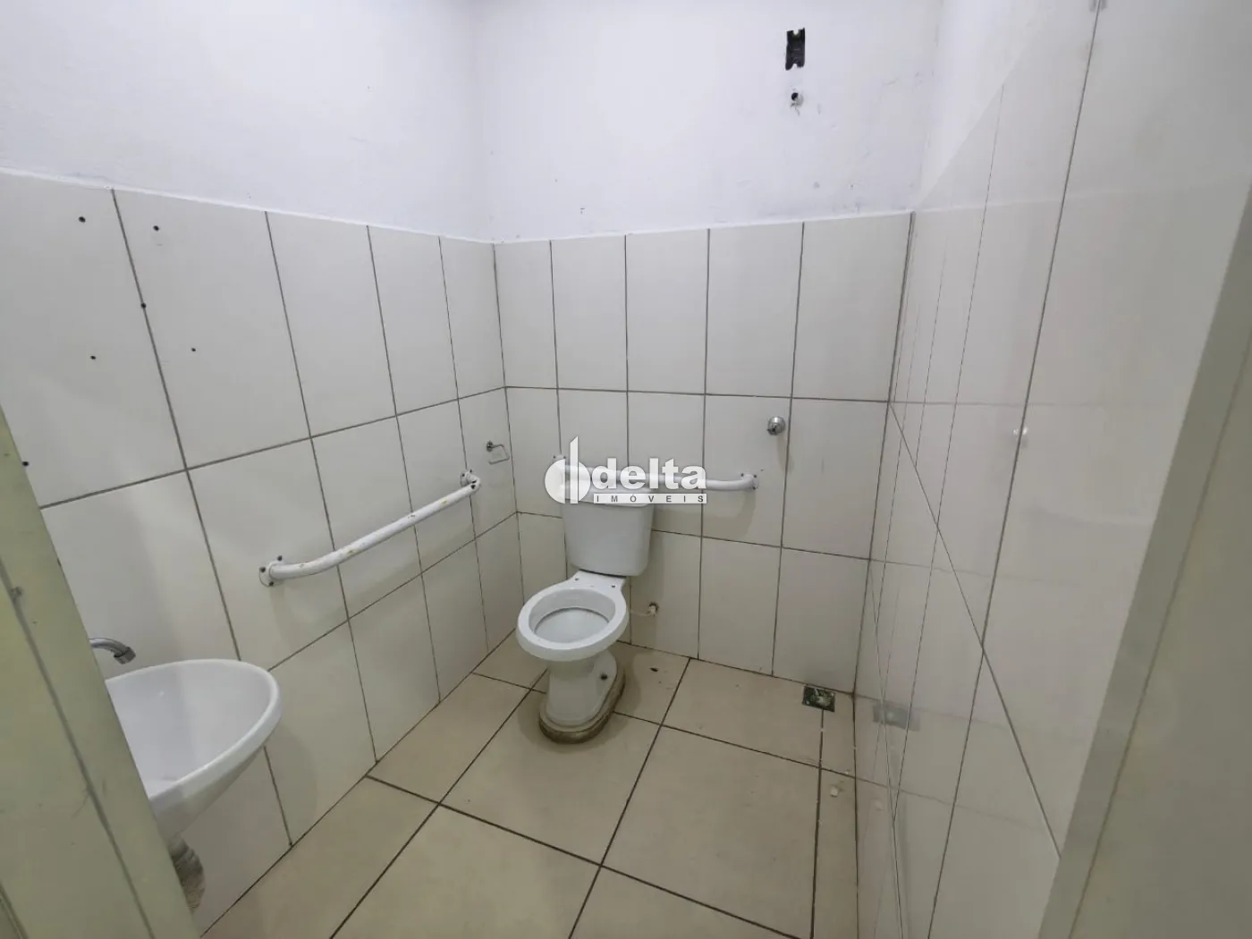 Alugar Loja / Padr&atilde;o em Uberl&acirc;ndia R$ 6.500,00 - Foto 6