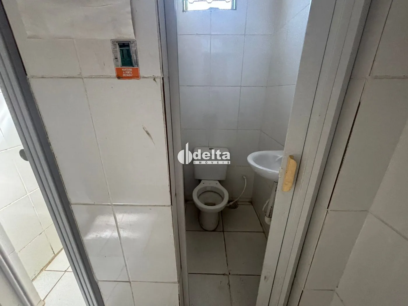 Alugar Loja / Padr&atilde;o em Uberl&acirc;ndia R$ 1.650,00 - Foto 4