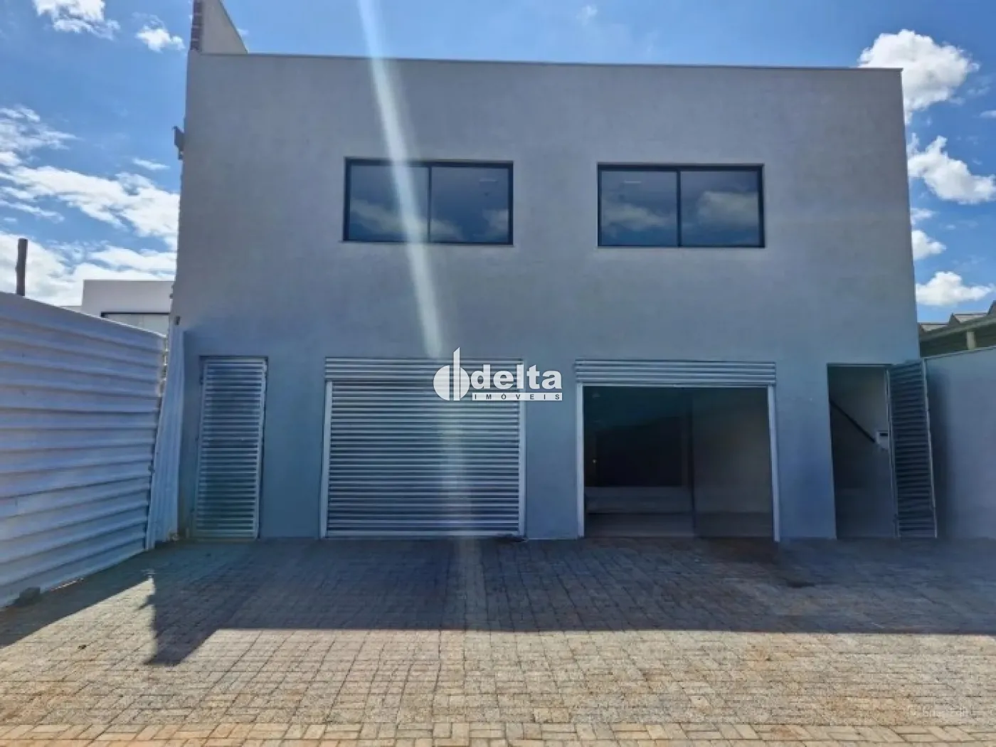 Alugar Loja / Padr&atilde;o em Uberl&acirc;ndia R$ 20.000,00 - Foto 1