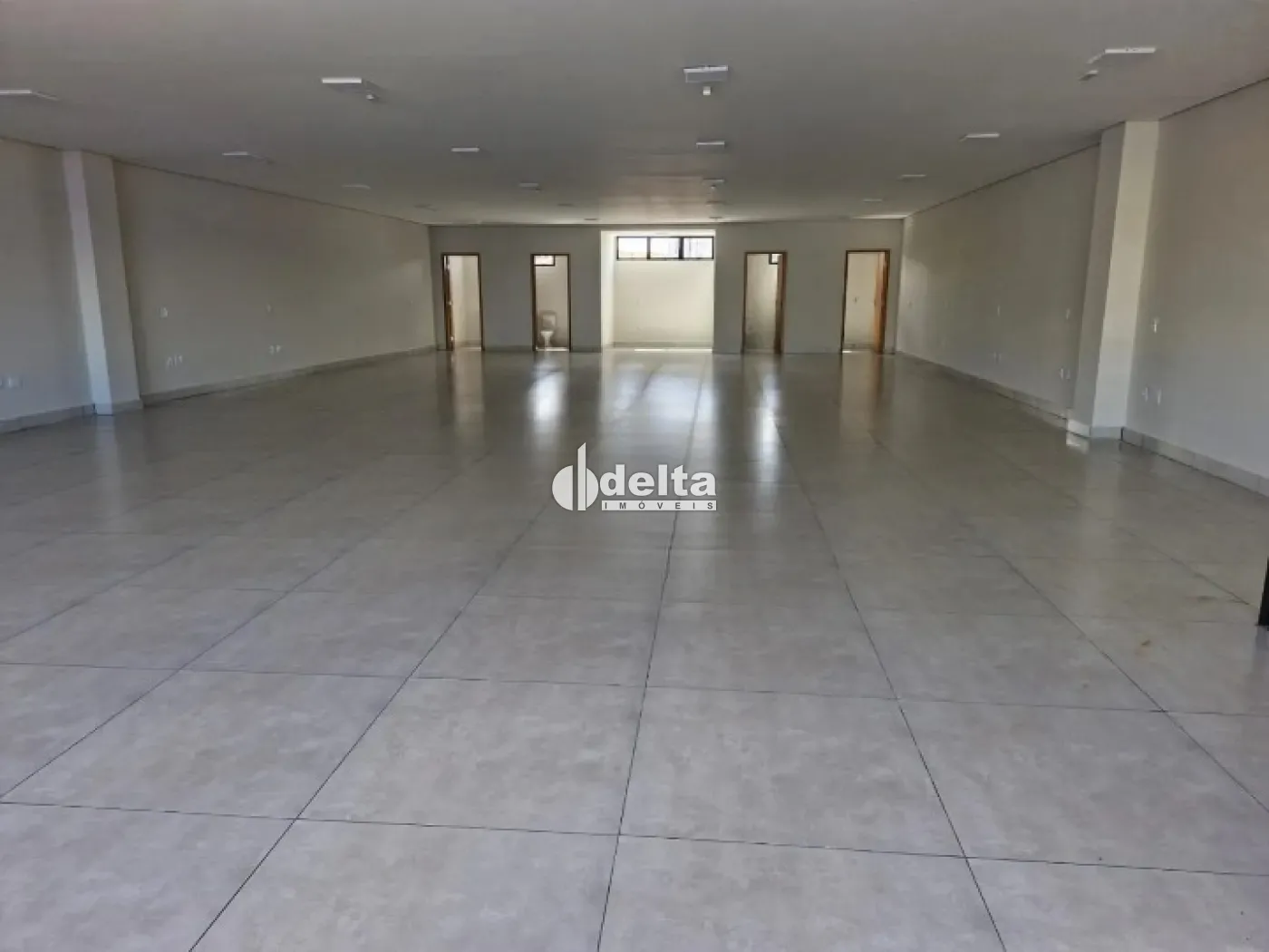 Alugar Loja / Padr&atilde;o em Uberl&acirc;ndia R$ 20.000,00 - Foto 9