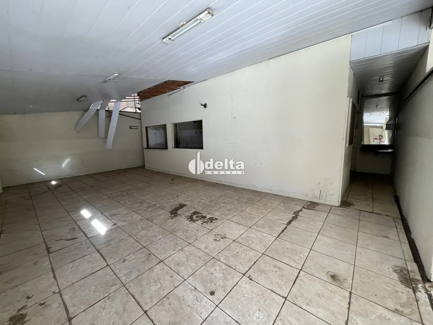 Alugar Loja / Padr&atilde;o em Uberl&acirc;ndia R$ 11.000,00 - Foto 3