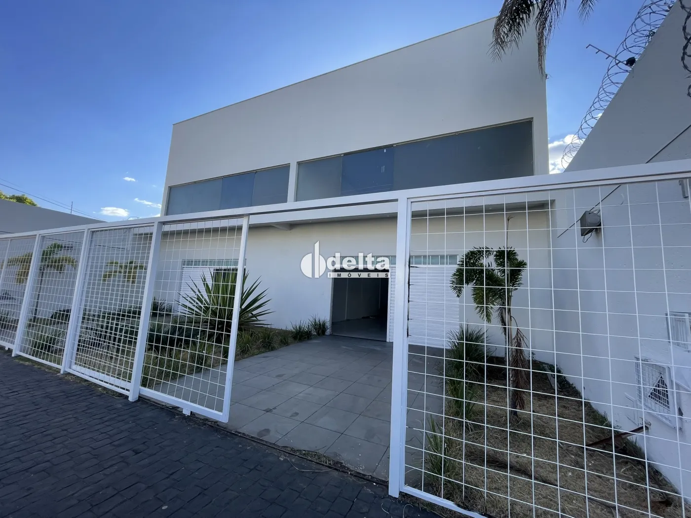 Alugar Loja / Padr&atilde;o em Uberl&acirc;ndia R$ 9.500,00 - Foto 2